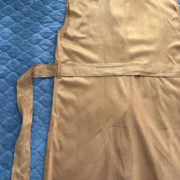 NWT - Lulus faux suede topper. Size Small. - Picture 8 of 16